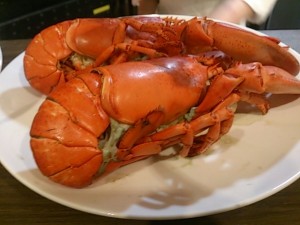 まるでオーダーしたかのようなロブスターですが…