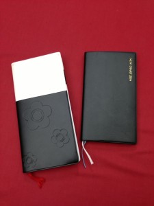 左側は去年の手帳